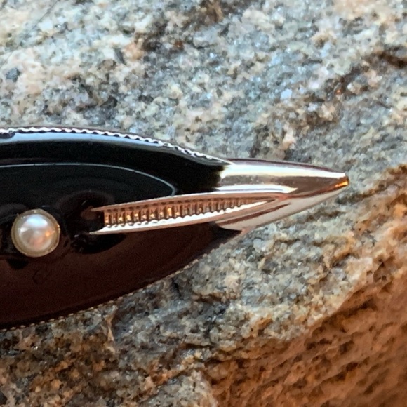 Art Deco Black Silver Tone Pearl Brooch Pin Woman’s Jewelry Pinup Flapper Girl - Picture 6 of 8